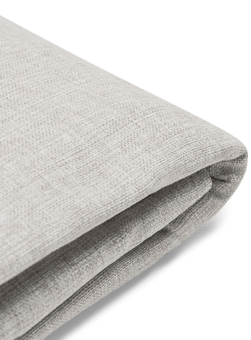 Slim Olefin outfit in mist color.