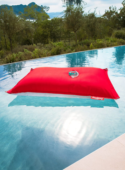 Fatboy Floatzac pool float, a comfortable and durable water lounger, perfect for floating or lounging in Canadian pools or lakes.