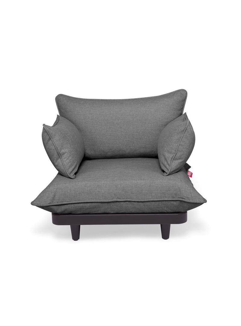 Fatboy Paletti Armchair in rock grey color, an individual outdoor club chair with UV-resistant and water-repellent fabric, perfect for Canadian patios.