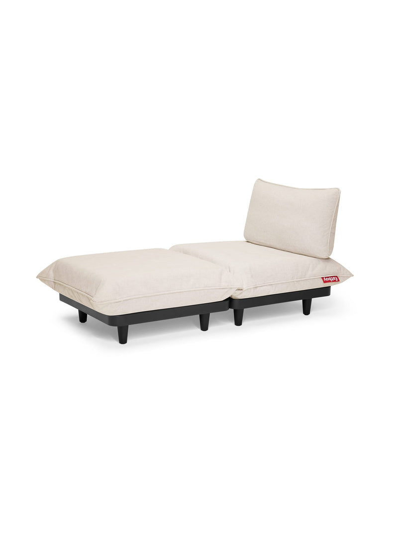 Fatboy Paletti Lounger in sahara color, an individual outdoor sofa and daybed with UV-resistant and water-repellent fabric, perfect for Canadian patios.