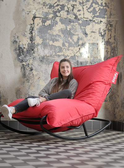 Fatboy Original + Rock 'n Roll: transform your bean bag into a comfortable rocking chair with a sturdy, easy-to-assemble frame.