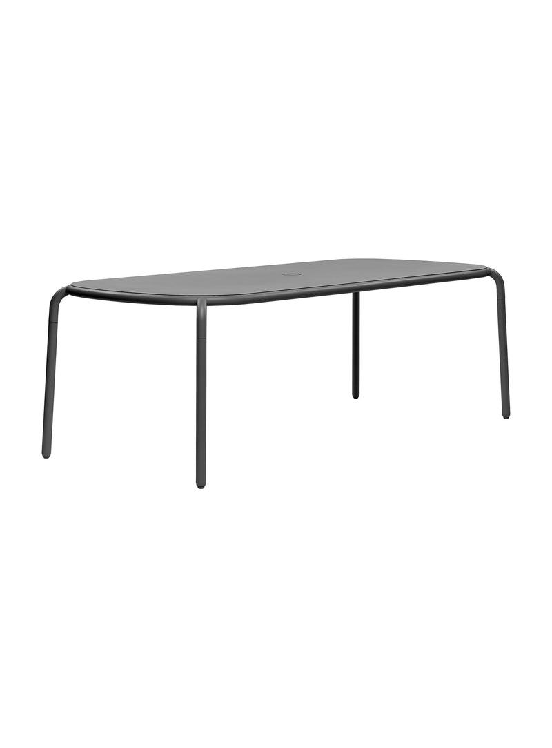 Fatboy Toní Tablo in anthracite color: modern outdoor dining table with umbrella hole, lightweight and corrosion-free for easy outdoor dining.