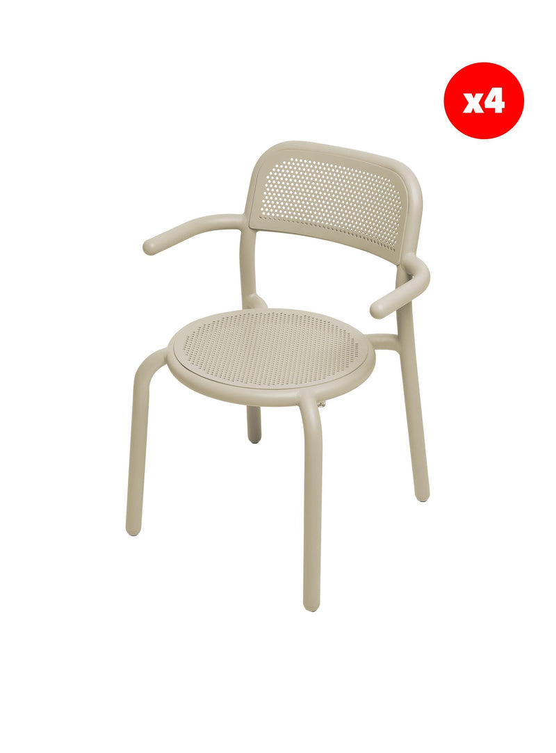 Set of 4 Toní Armchairs by Fatboy in desert color, lightweight aluminum outdoor chairs, weather-resistant and rust-free for modern Canadian patios.