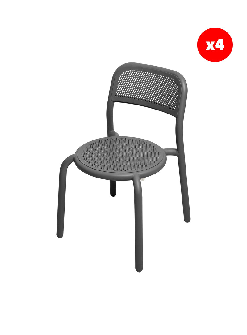 Set of 4 Fatboy Toní Chairs in anthracite color, modern stackable aluminum outdoor chairs for patios, terraces, and gardens. Durable and weatherproof.